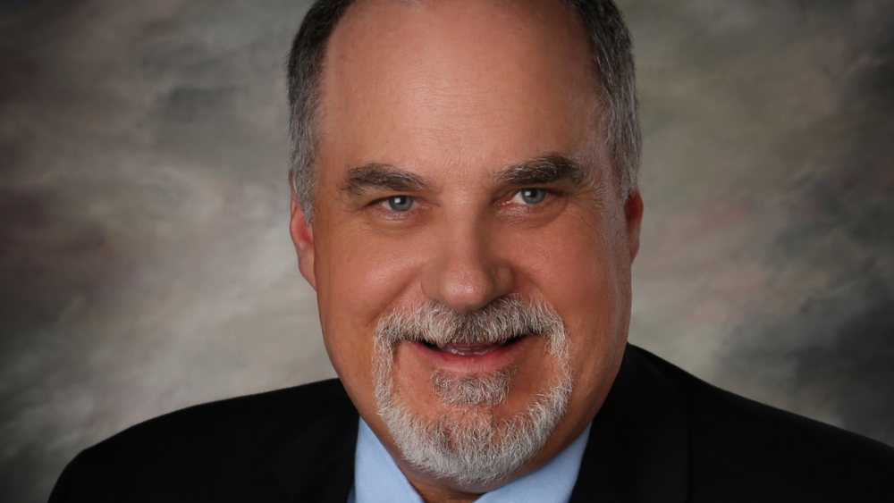 Eric Brumm - Headshot_cropped.png