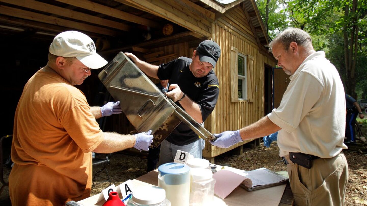 Field visit encounters: How to identify a meth lab