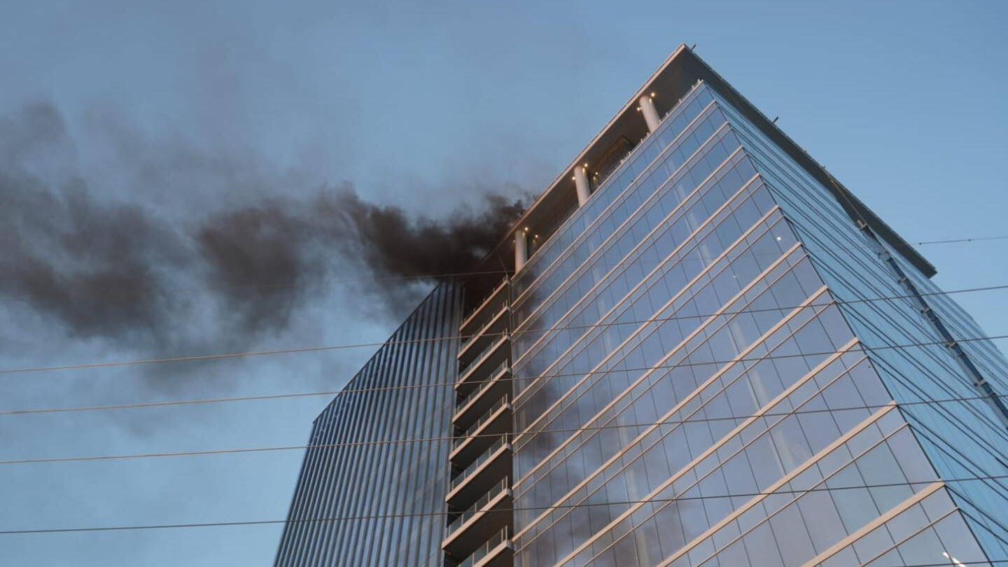 Low Rise Fire Fla. firefighters climb 19 stories to reach fire in high-rise under ...