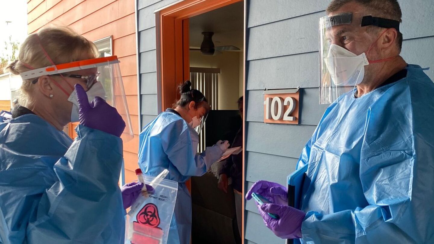 american ambulance association paramedics at home stock image treat in place