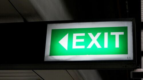 exit-1722888_1920.jpg