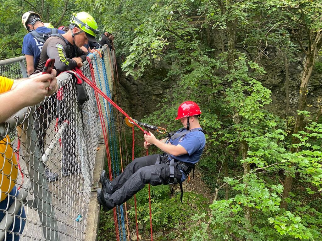 How to transition over the edge during rope rescue operations