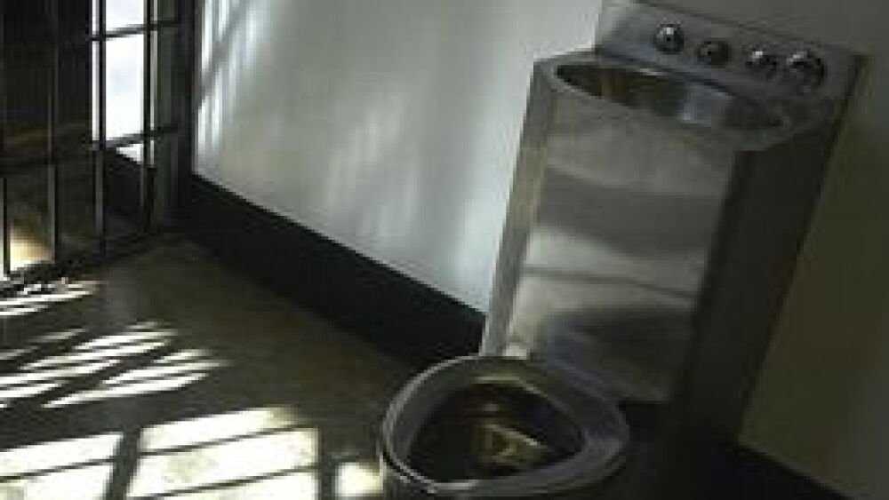 Inmate Clogs Pa. inmates are clogging city sewer system