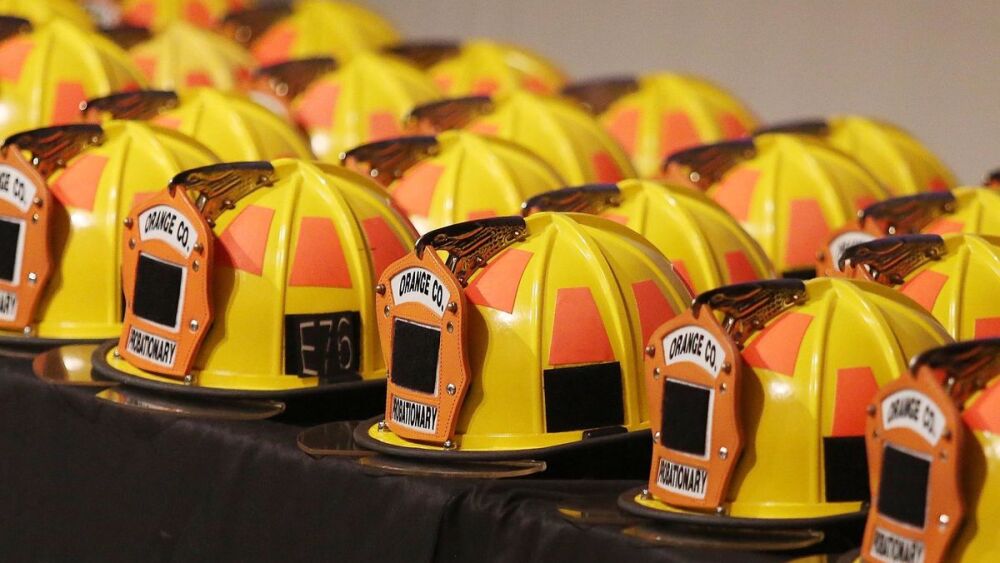 20200326-AMX-US-NEWS-1-ORANGE-COUNTY-FIREFIGHTER-TESTS-1-OS.jpg