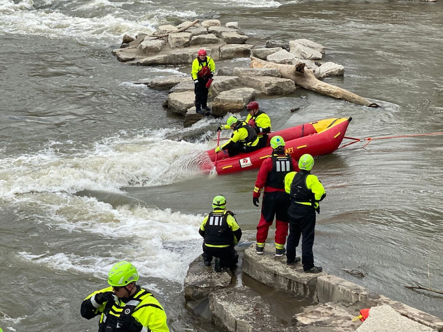 Go/no-go technical rescue: A swiftwater scenario - PPE101: Firefighter ...