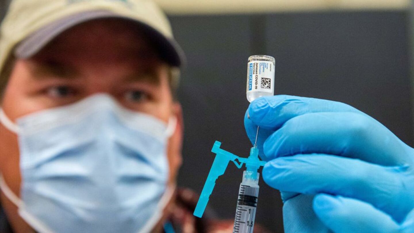LIFE-HEALTH-VACCINE-HESITANCY-GET.jpg
