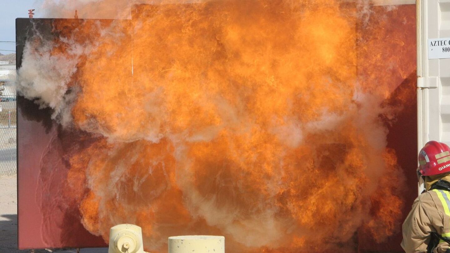 Preventing backdraft through vertical ventilation