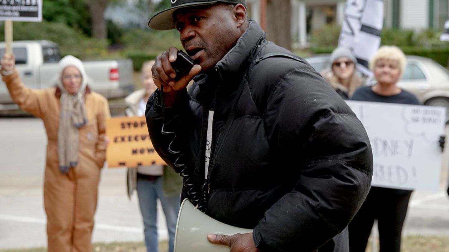 Texas appeals court blocks inmate Rodney Reed's execution