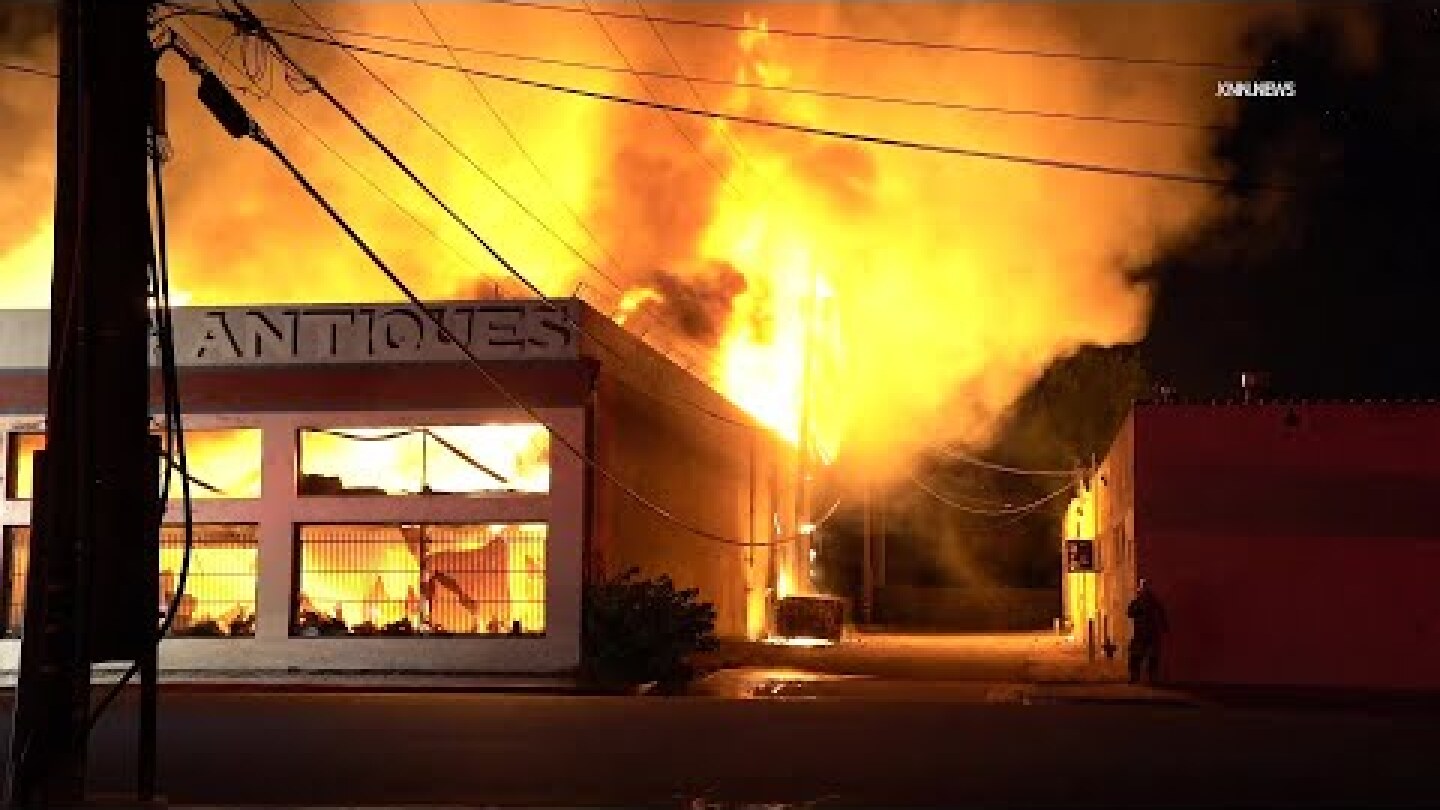 Calif. firefighters retreat from inside structure during 3-alarm fire