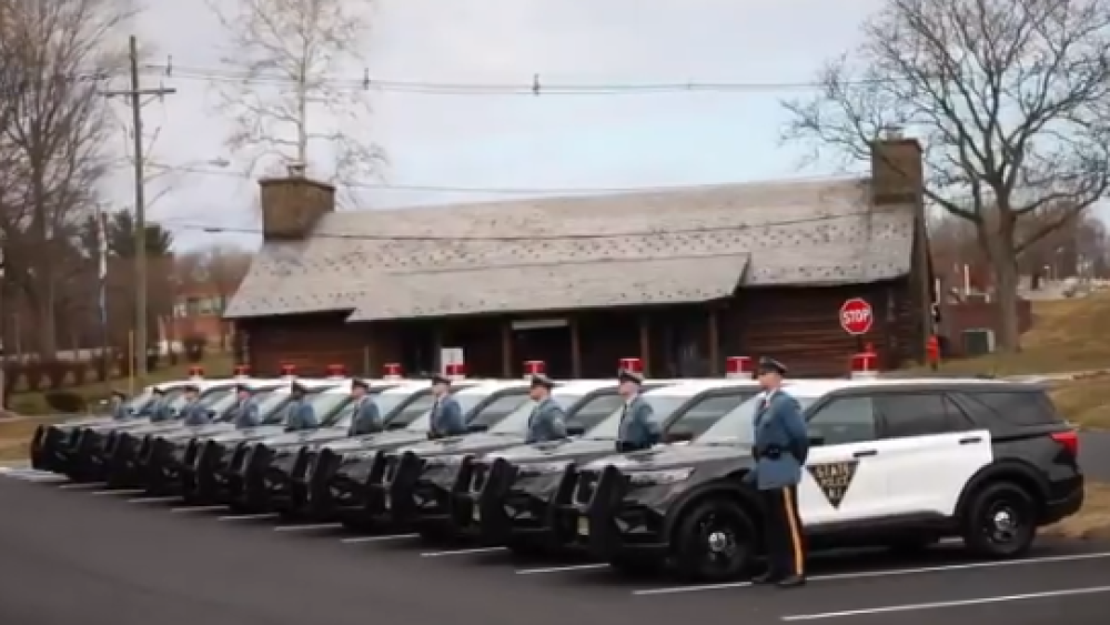 new jersey state police retro car.png
