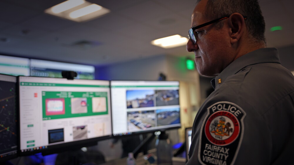 Realpolice How agencies operationalize real-time crime centers