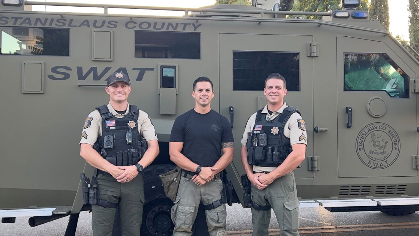 Swat Post Photo of the Week: Community SWAT callout