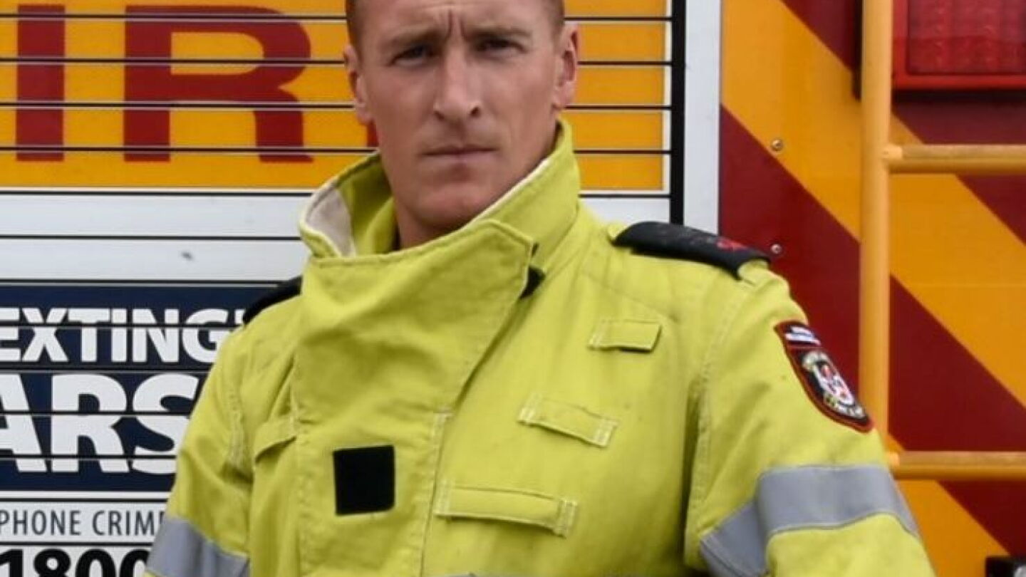 Aussie Ff Australian FF confronts ‘false science,’ ‘outright lies’ about ...