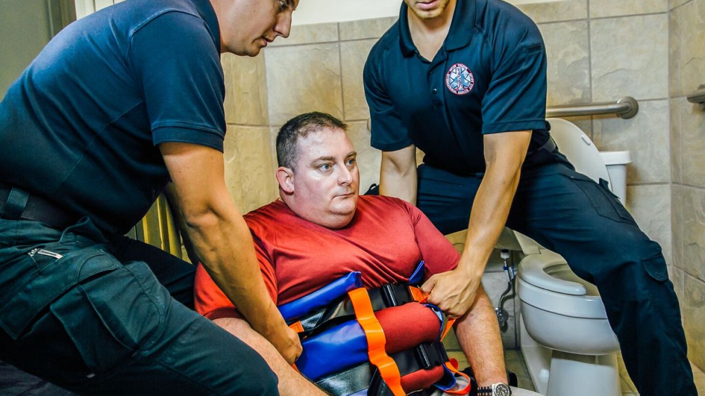 Binder Lift Bathroom Lift.jpg
