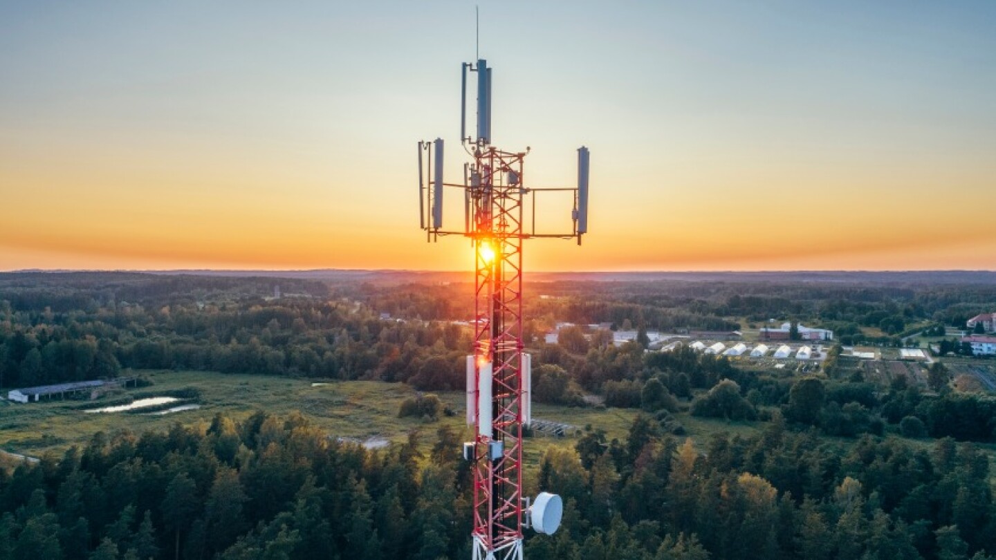 firstnet-1k-new-sites-STORY-BANN.jpg
