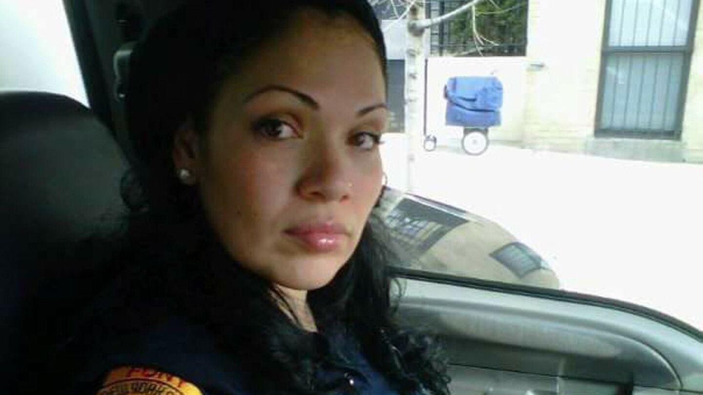 20220102-AMX-US-NEWS-FAMILY-SLAIN-FDNY-EMT-YADIRA-4-NY (1).jpg