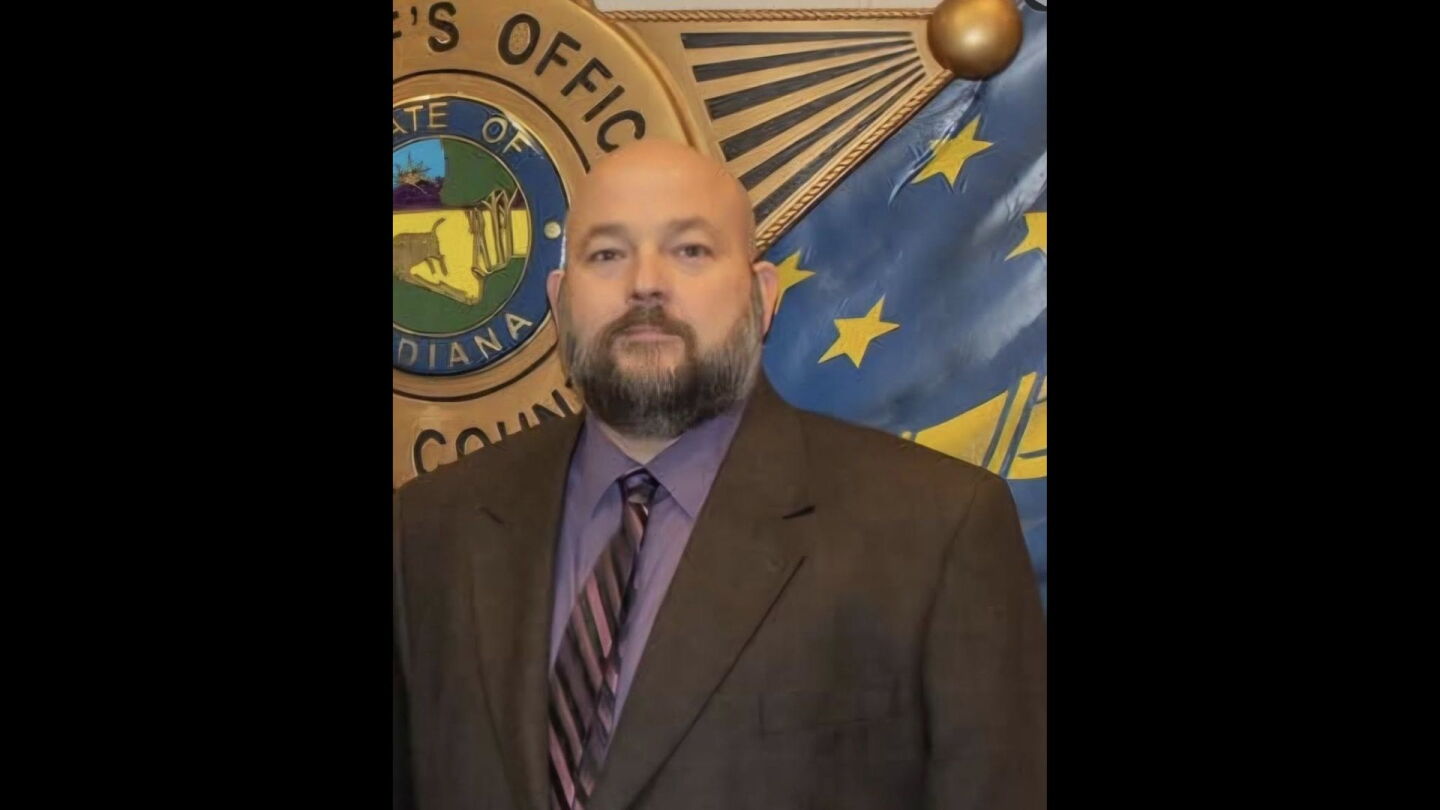 LODD: Ind. fire chief dies after responding to lift-assist call