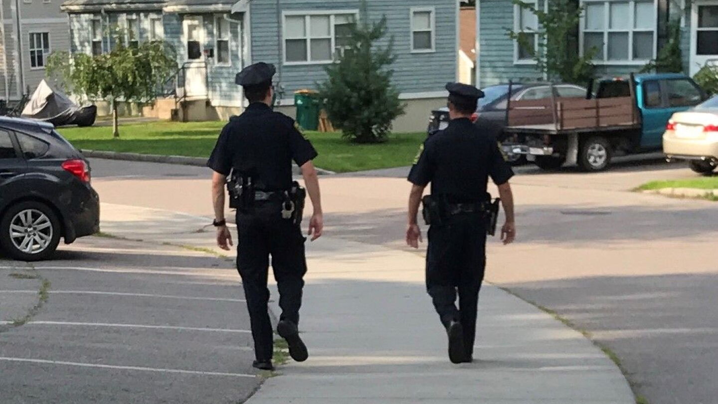 Community Police How can police agencies improve police-community relations?