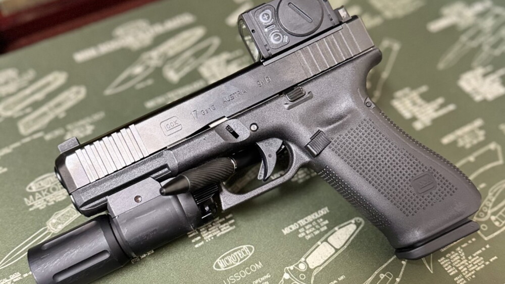 Cops Point Gun Considerations for police departments when selecting new police ...