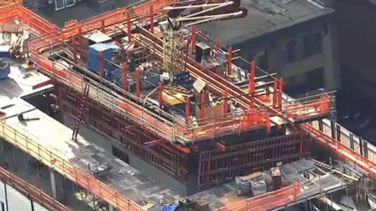 Oak Ridge Concrete Fall SFFD evacuates public as concrete slab threatens to fall from high-rise