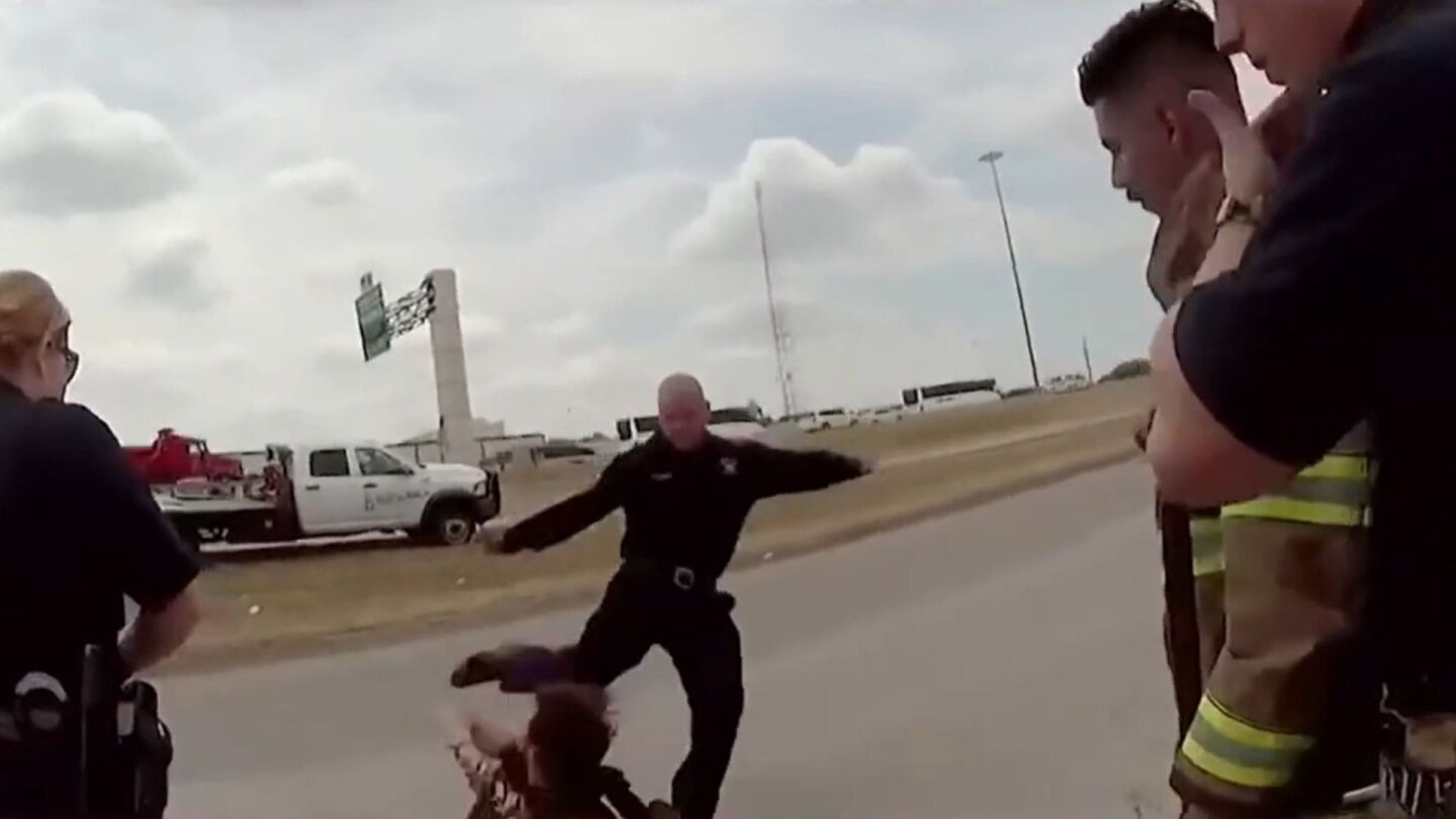 Trial date set for Dallas paramedic who allegedly kicked man in the head