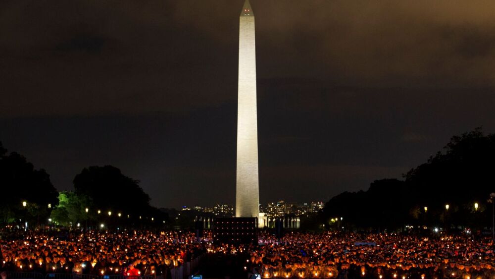 candlelight vigil national police week washington