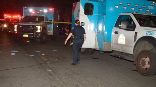 20230725-AMX-US-NEWS-EMT-STABBED-AMBULANCE-WHILE-HELPING-1-NY.jpg