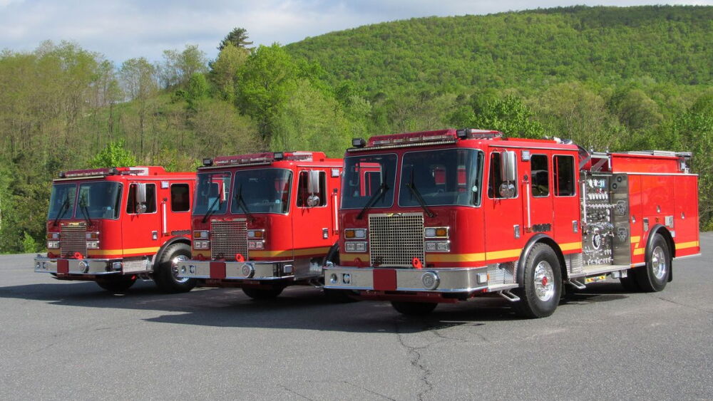 Kme Fire KME Fire Apparatus delivers 12 custom pumpers and 2 tractor-drawn ...