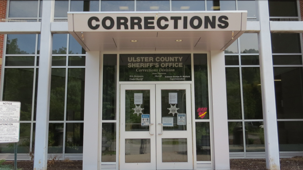 Drug trafficking probe at N.Y. jail nets 11 arrests