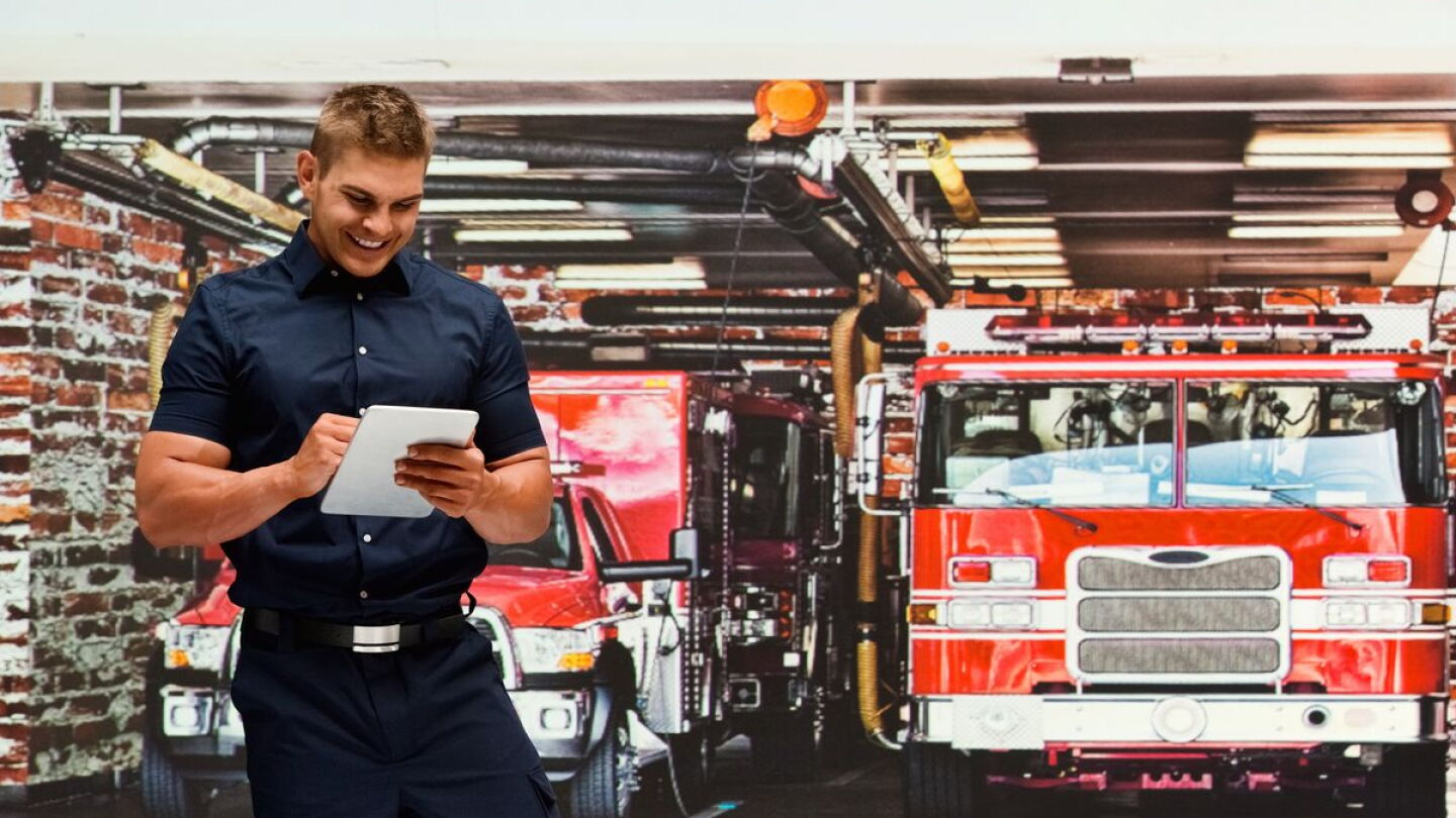 Telehandler Fireground Activities Which mobile devices are used most on the fireground and why? (infographic)