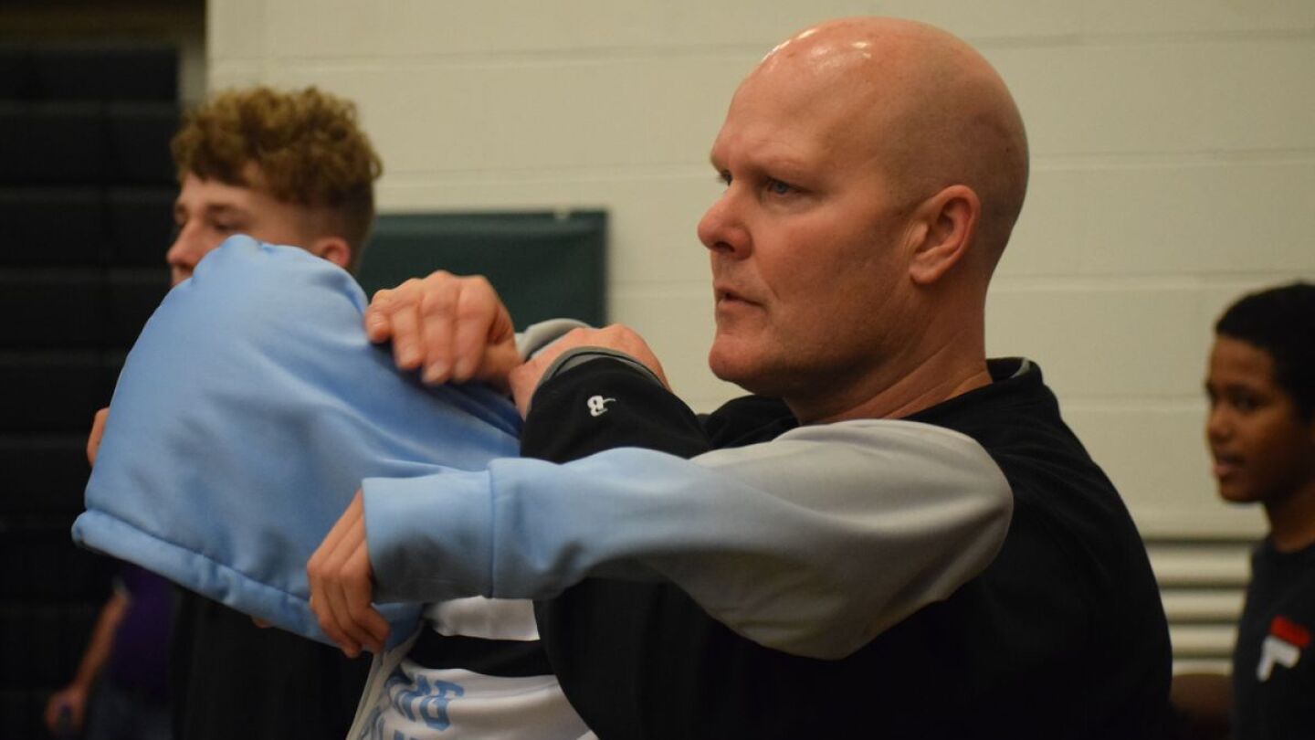 DALE COACHING 2.JPG.jpg