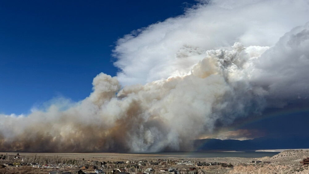 Inyo Complex Fire Pack Fire in Mono County, Calif. destroys structures, forces ...