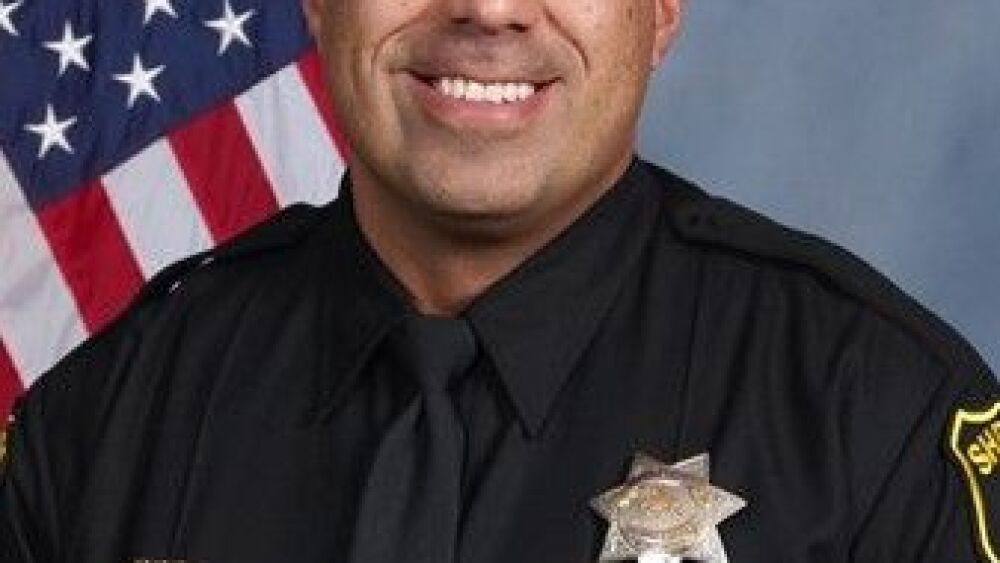 deputy-sheriff-antonio-hinostroza.jpg