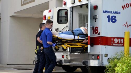Ambulance-Emergency-Room-First-Responders-3323385-3.jpg