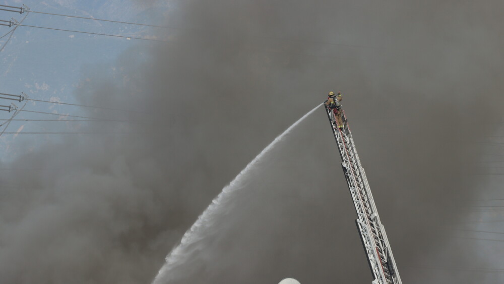 First Aerial Firefighting How aerial apparatus transformed fireground operations across the centuries