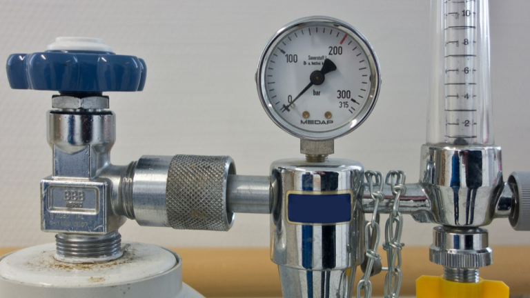 How to prevent a regulator fire or oxygen tank explosion