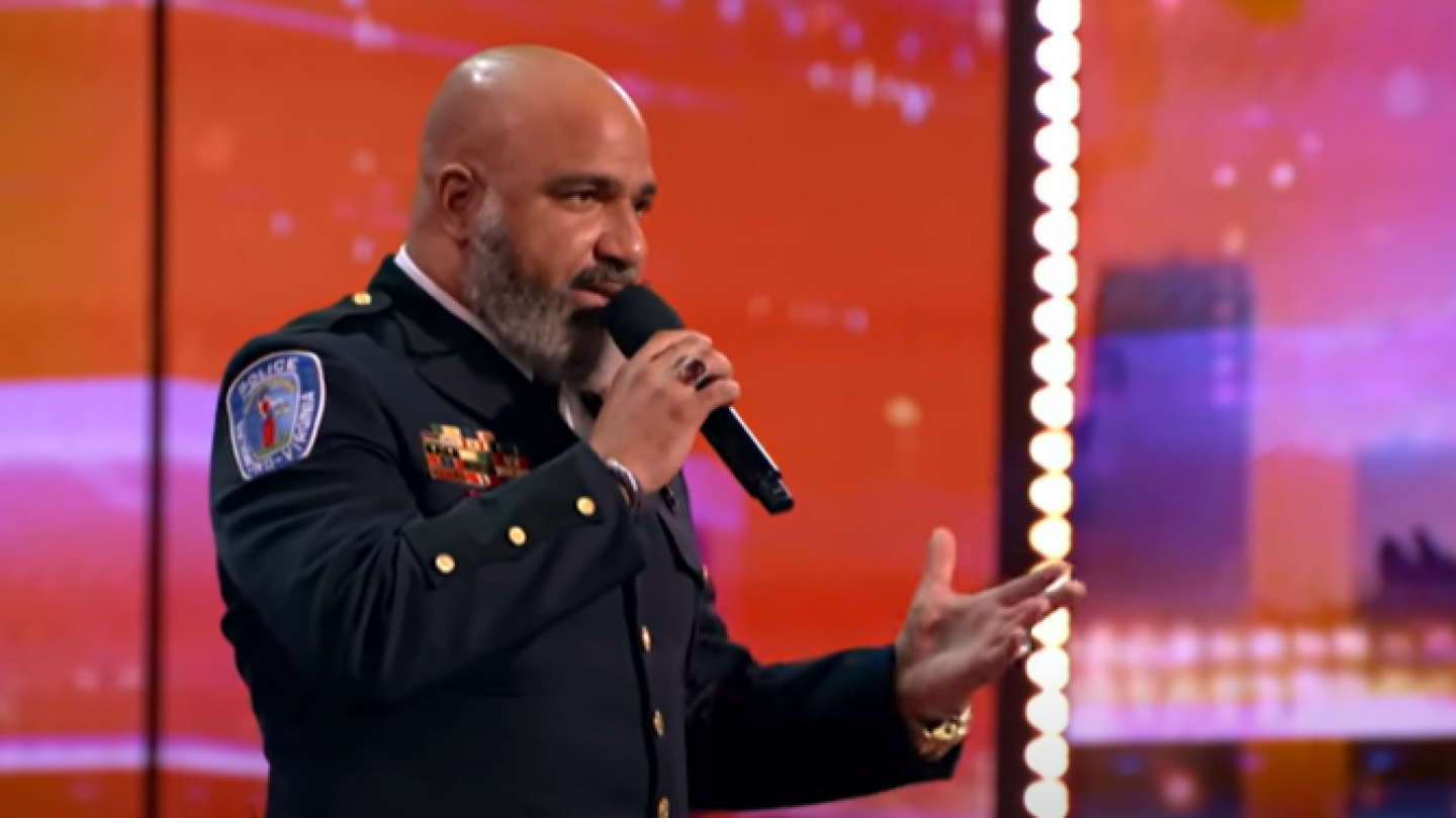 Va. police officer gets standing ovation for America’s Got Talent performance