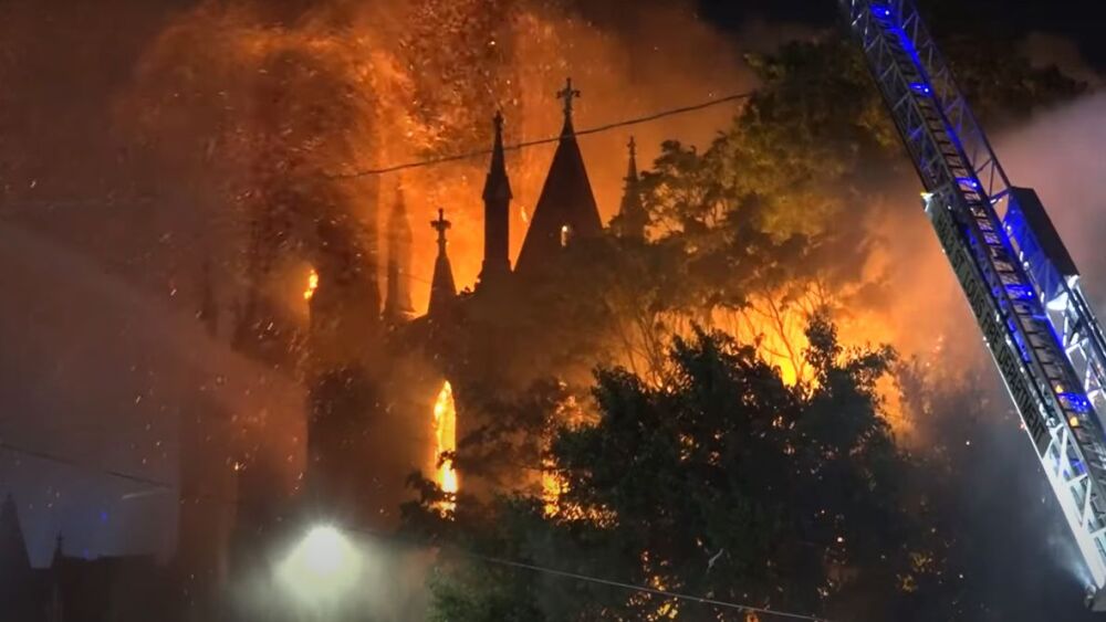 StLouisChurchFire.jpg