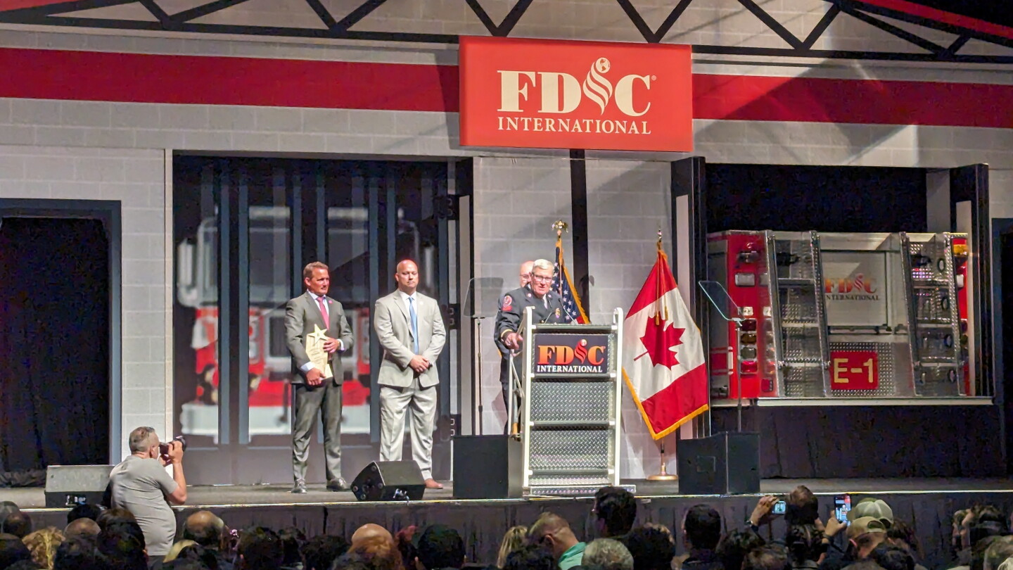 Cfdic Module Instructor Model Bill Gustin honored as Instructor of the Year at FDIC 2024