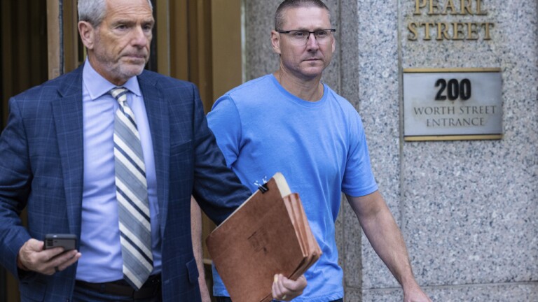 Retired FDNY chief pleads guilty in inspection bribery case