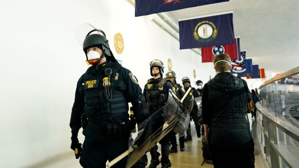 us capitol police riot attack