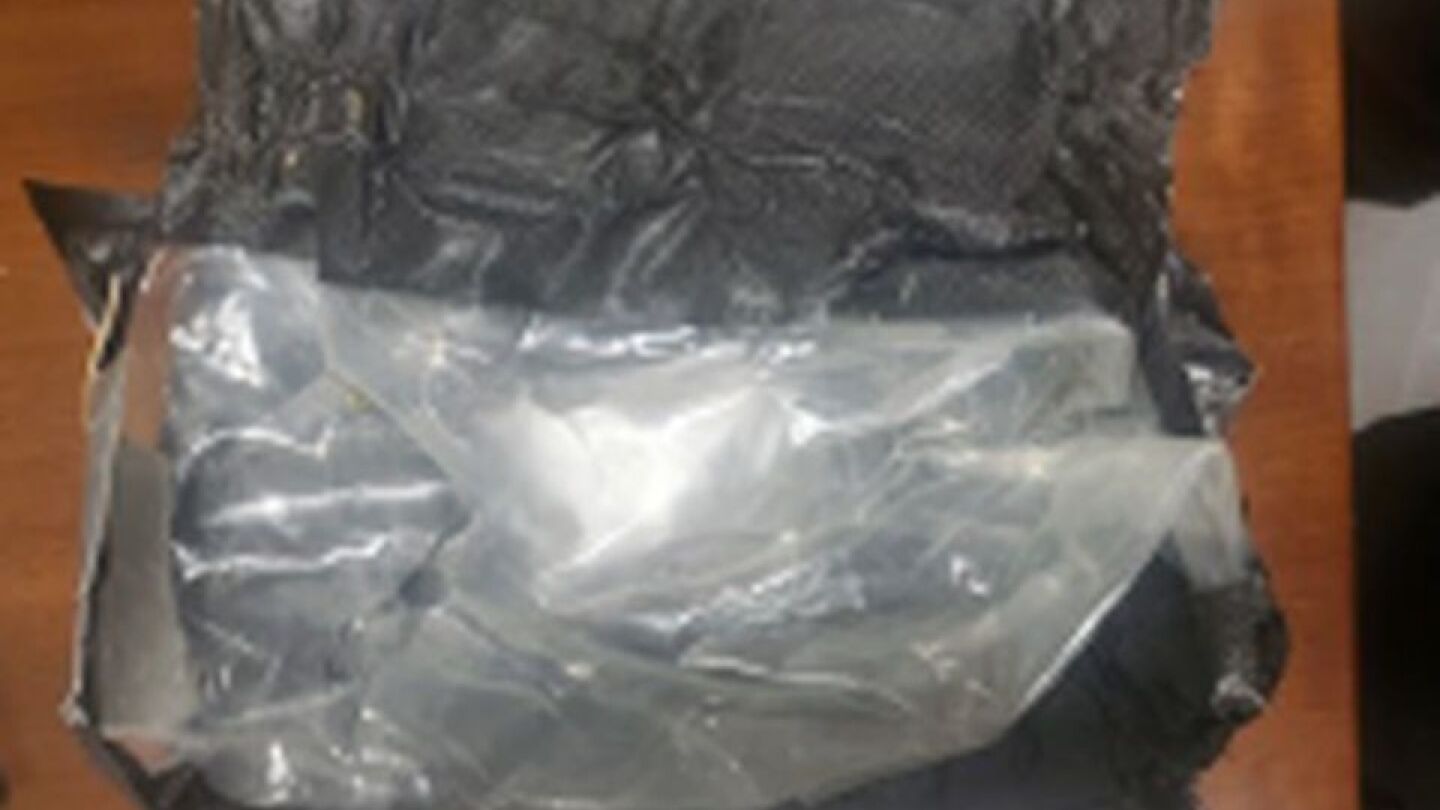 20231012-AMX-US-NEWS-BIRMINGHAM-MAN-TRIED-SMUGGLE-CONTRABAND-1-AMG.jpg