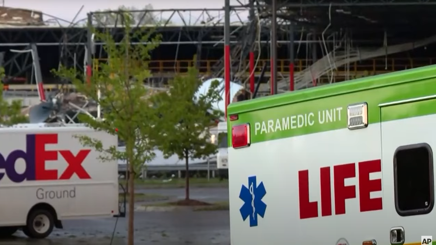 50 trapped in Mich. FedEx building collapse during tornado