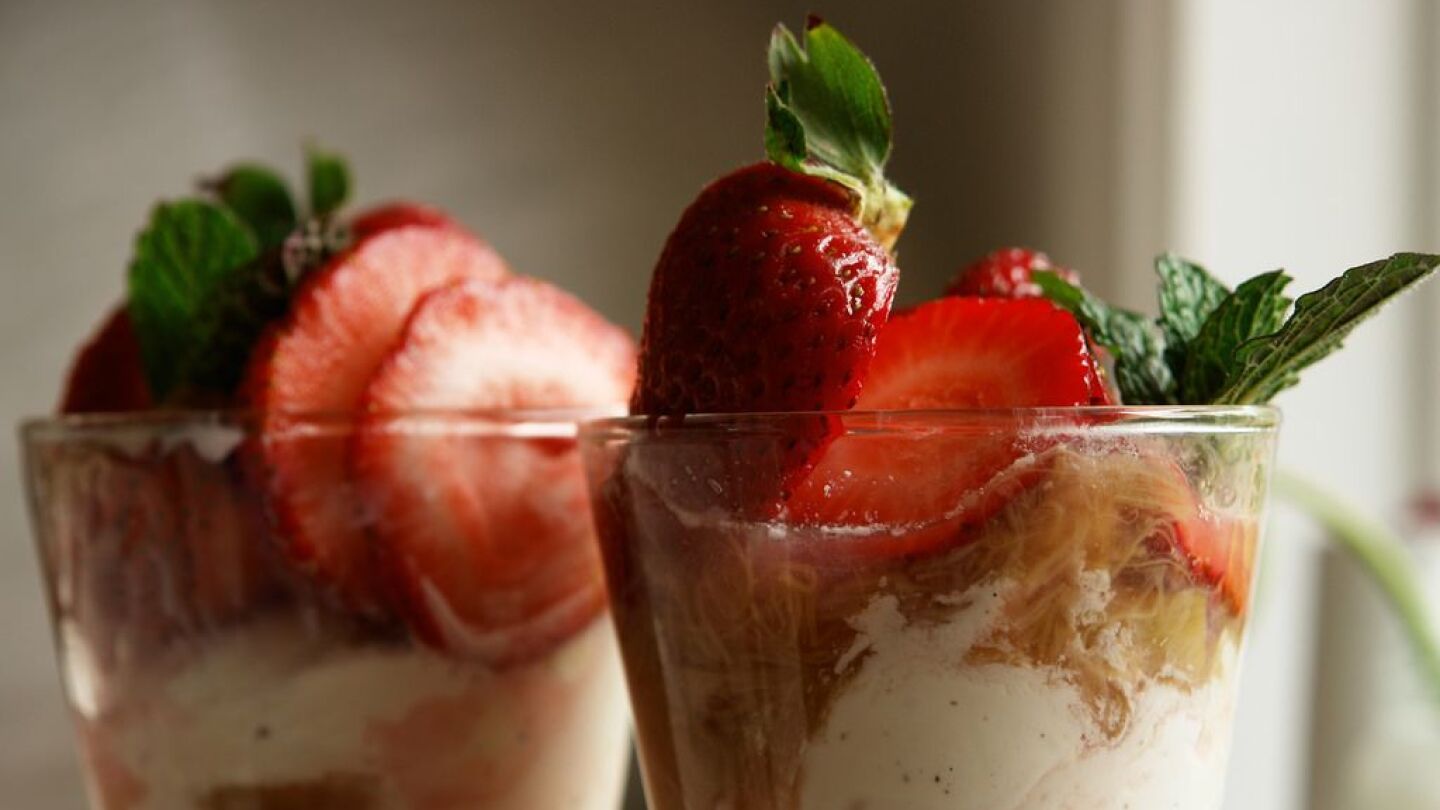 2018-06-parfaits_Zach_flickr.jpg