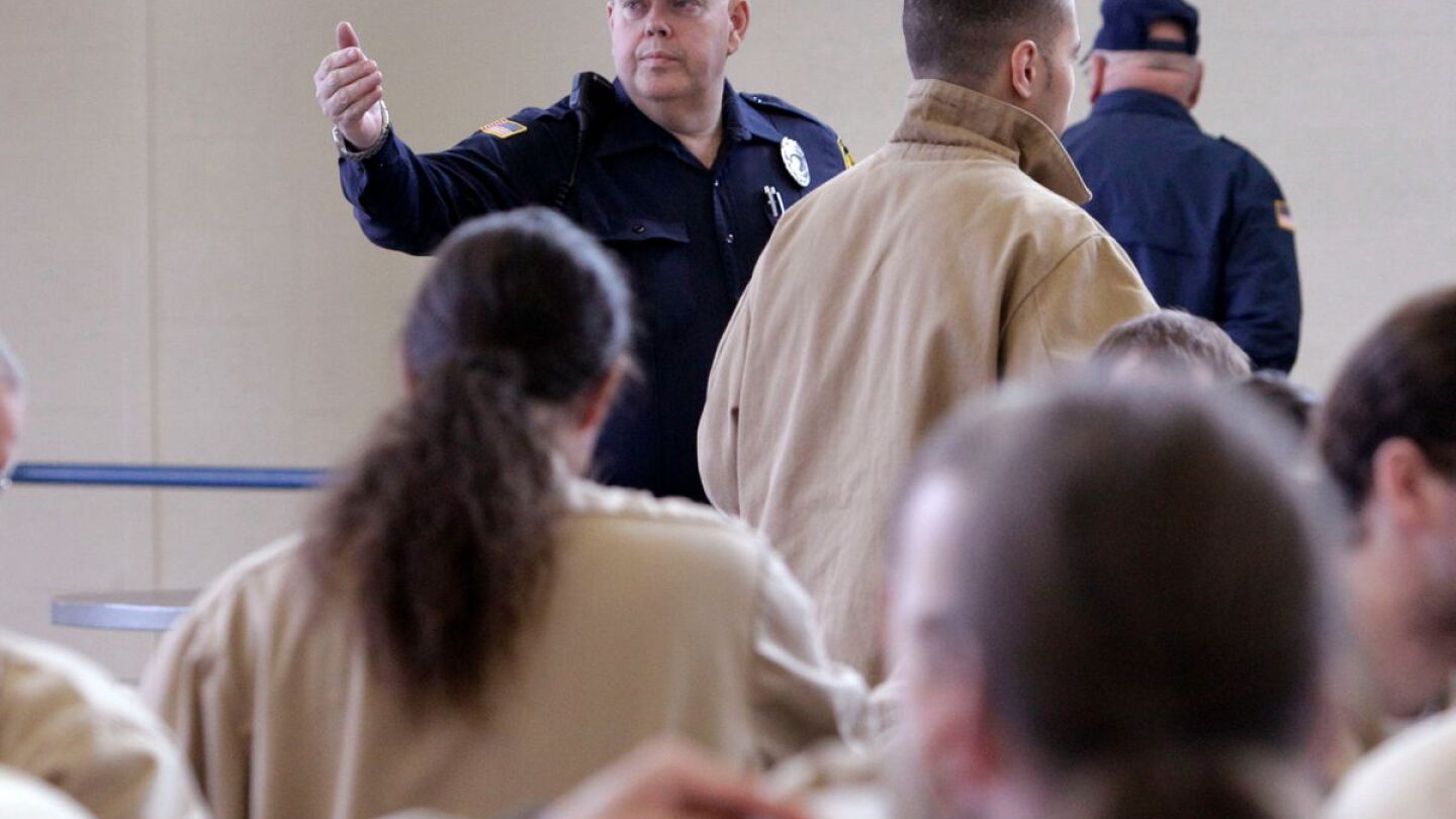Officer Using Force 6 use-of-force facts that will keep officers and their jobs safe