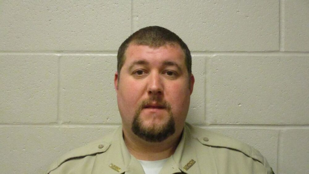 kyle davis deputy lodd.jpg