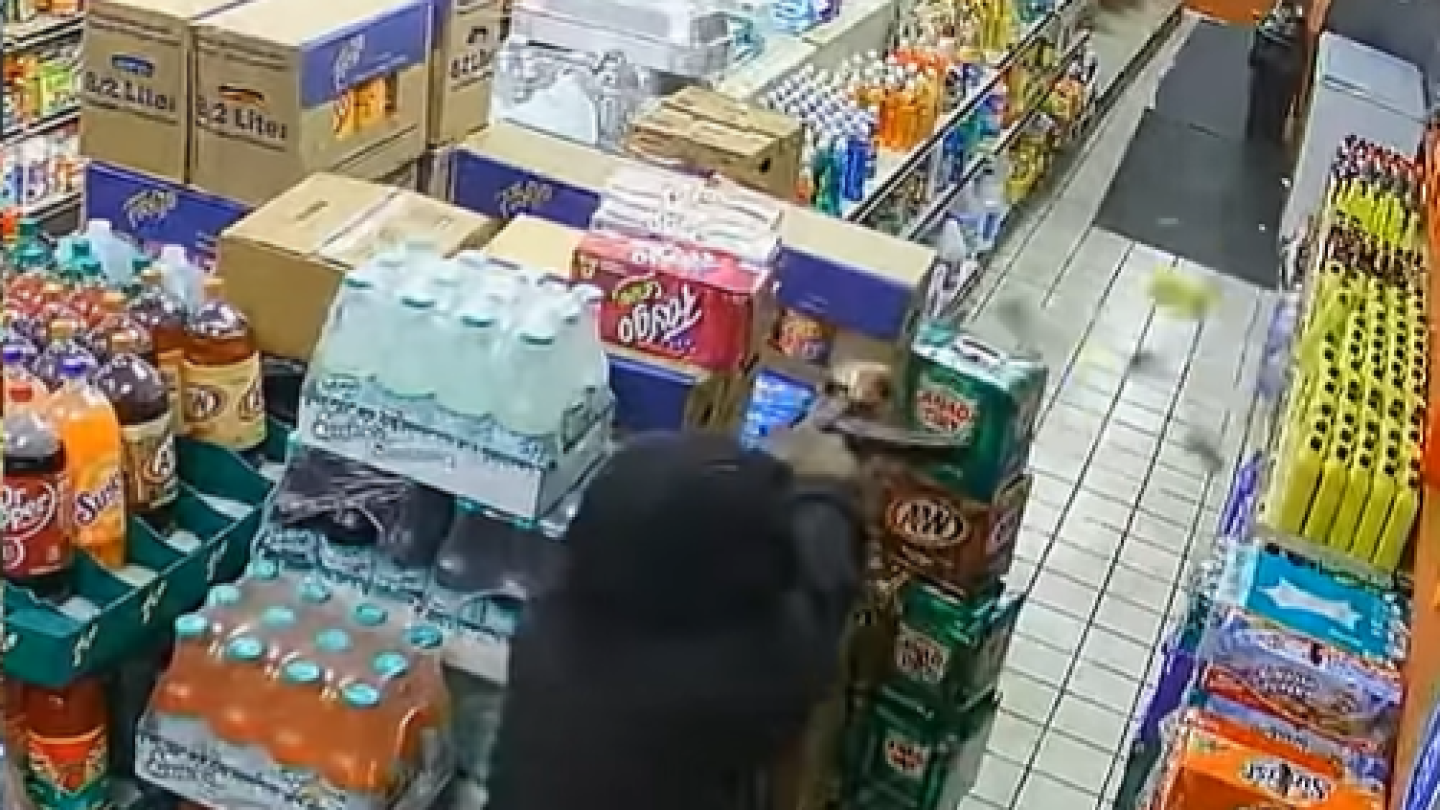 Video: Suspect opens fire at Milwaukee PD officers in gas station, leading to standoff, OIS